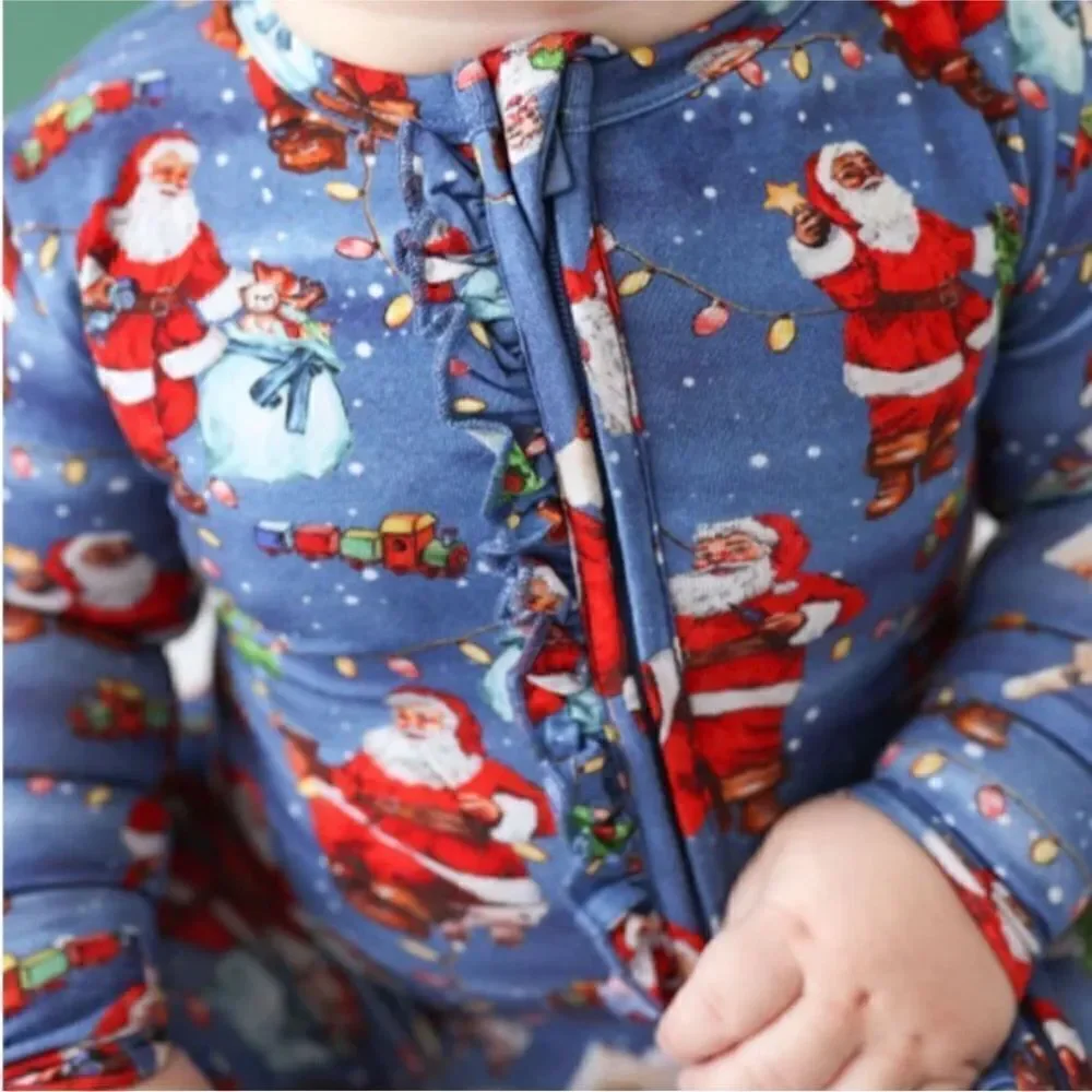 Posh Peanut NWT Santa Clause Footie Zippered One Piece 3-6 months